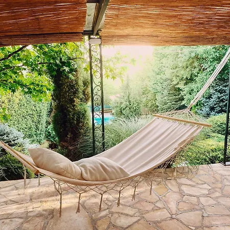 Private With Pool Villa Belgrado